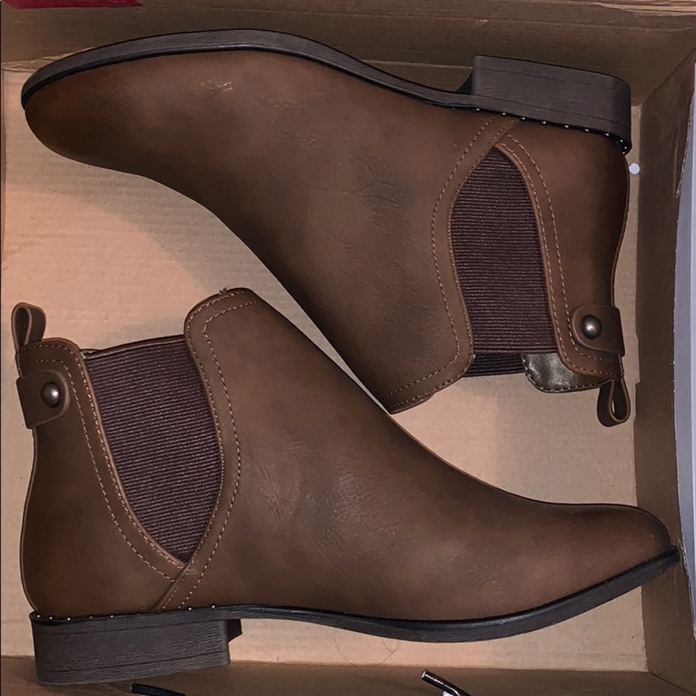 Call it Spring Forteau booties